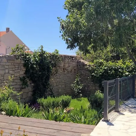 Kamena Kuca Rutar Hébergement de vacances *