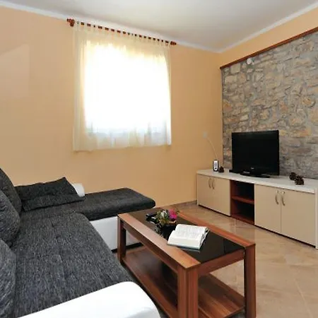 Kamena Kuca Rutar Pridraga