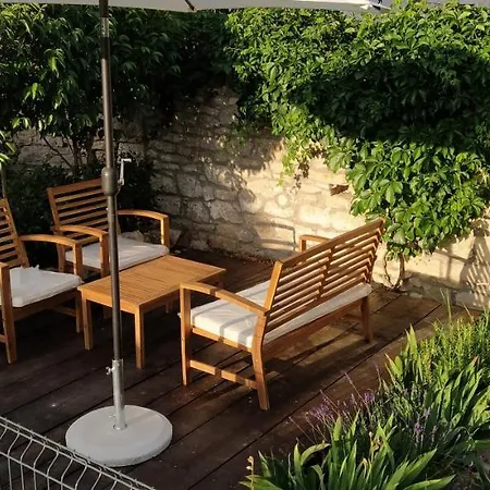 Kamena Kuca Rutar Holiday home *
