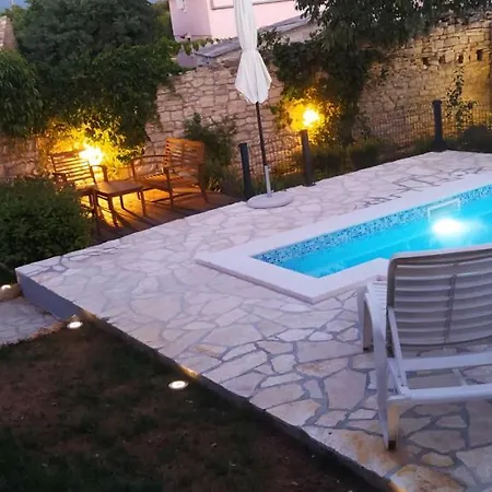 Kamena Kuca Rutar Pridraga