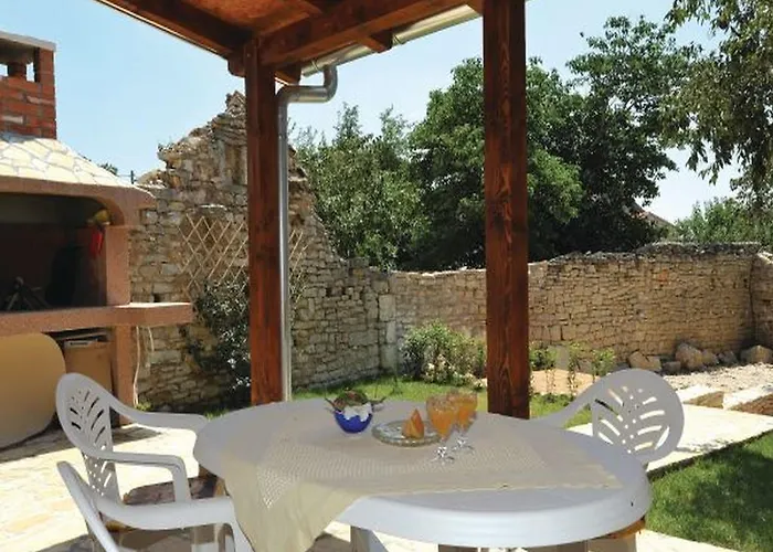 Kamena Kuca Rutar * Pridraga